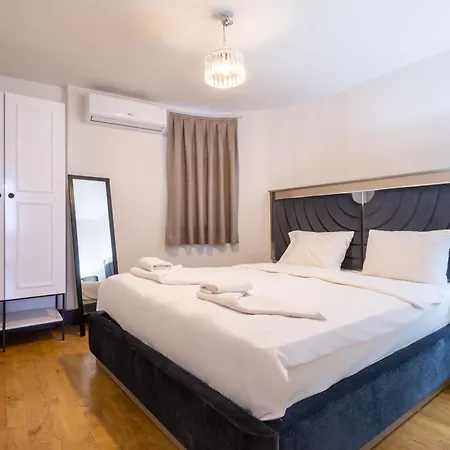 Mayer Taksim * اسطنبول