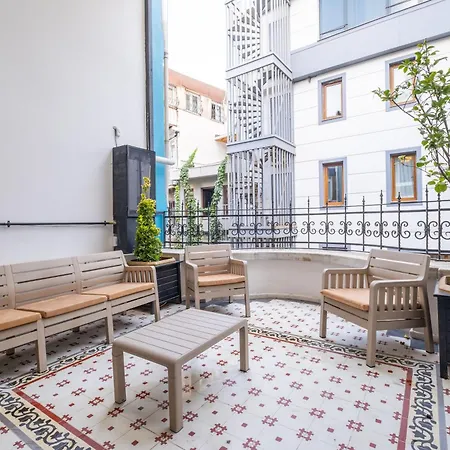 Mayer Taksim Apartament *