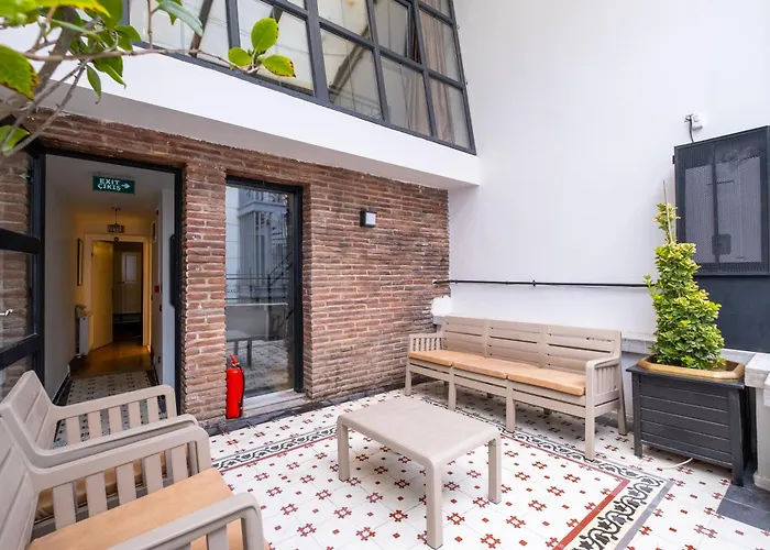 Mayer Taksim Apartment